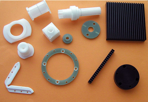 電気絶縁部品他　樹脂加工品